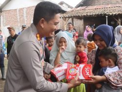 Kapolres dan Gus Haris Tinjau Lokasi Banjir Bandang di Probolinggo