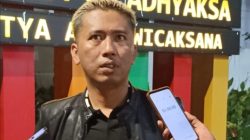 Saat Kemurnian Agama Dijadikan Dagangan: Umat Dipelihara Bodoh, Elite Memanen Untung