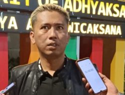Saat Kemurnian Agama Dijadikan Dagangan: Umat Dipelihara Bodoh, Elite Memanen Untung