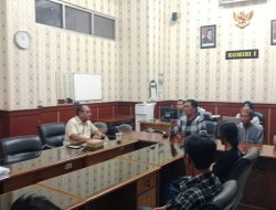 Eko Siti Jenar Kacaukan Rapat DPRD Situbondo, Desak Evaluasi Kunker dan Tegakkan Efisiensi